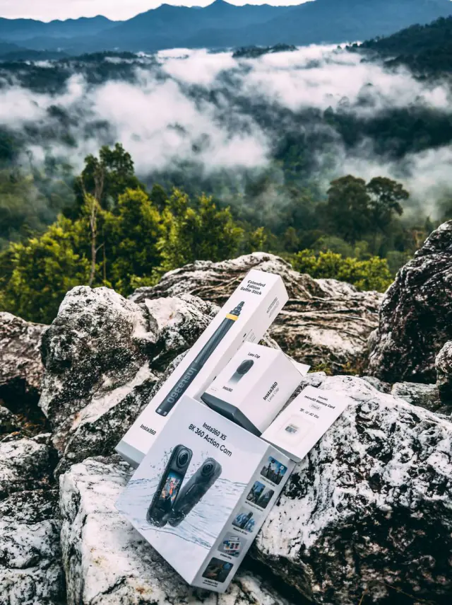 Insta360 X5 giveaway on summit