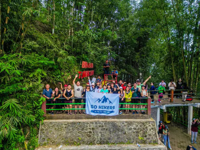 Family-friendly hike with kids and So Hikers banner